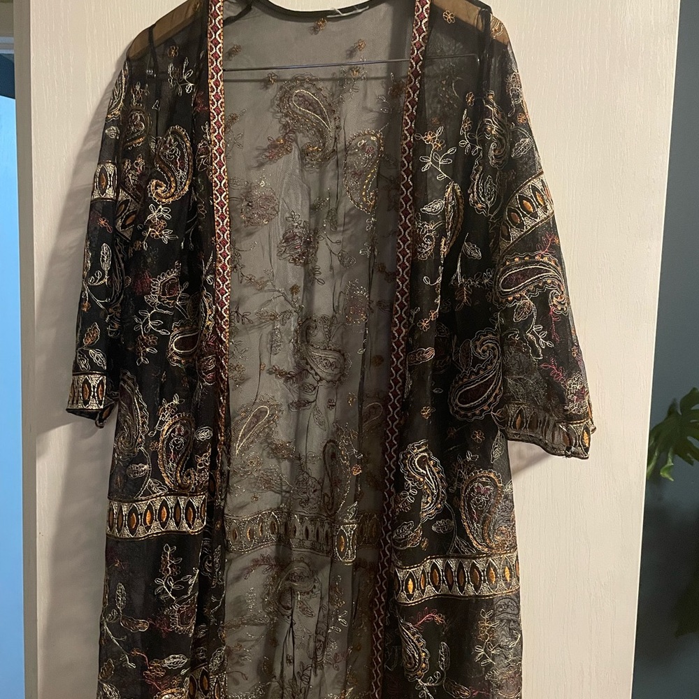 Black Lace Coverup M/L Paisley Designs - Picture 2 of 5